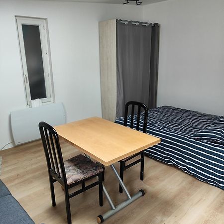 Studio Independant Avec Jardin Au Calme Нюи Плезанс Екстериор снимка